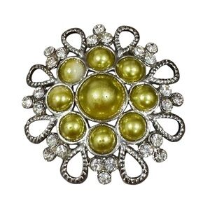 Vintage vibes Elegant Silver tone and Green pearls rhinestones Brooch